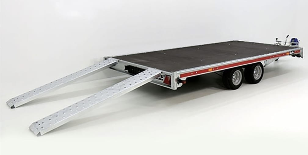 Temared-Autotransportanhänger mit Auffahrrampen